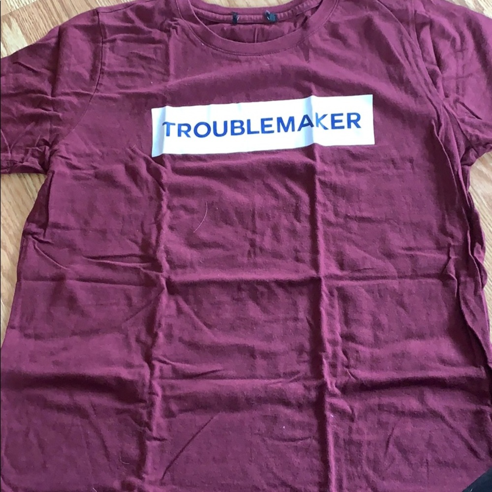 Tee shirt